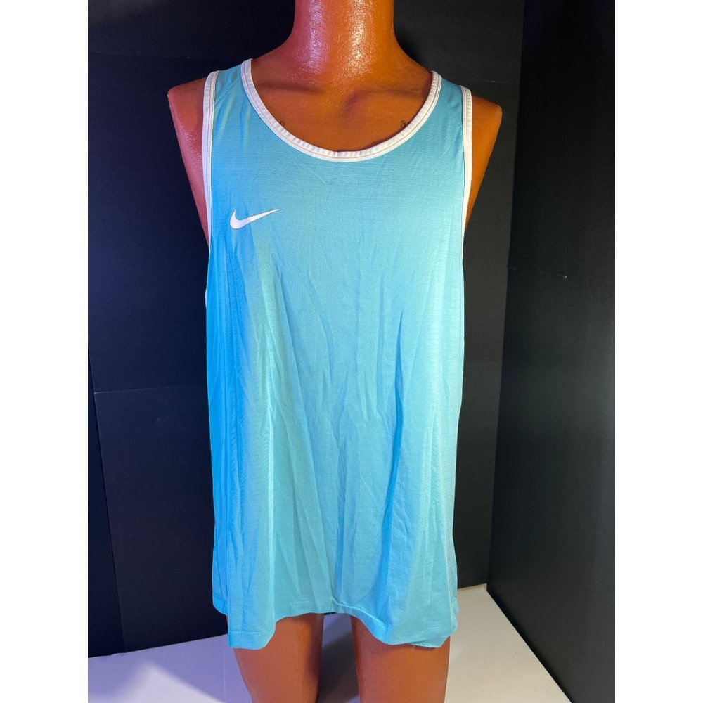 Women’s XL Nike Dry-Fit Sky Blue Sleeveless Shirt